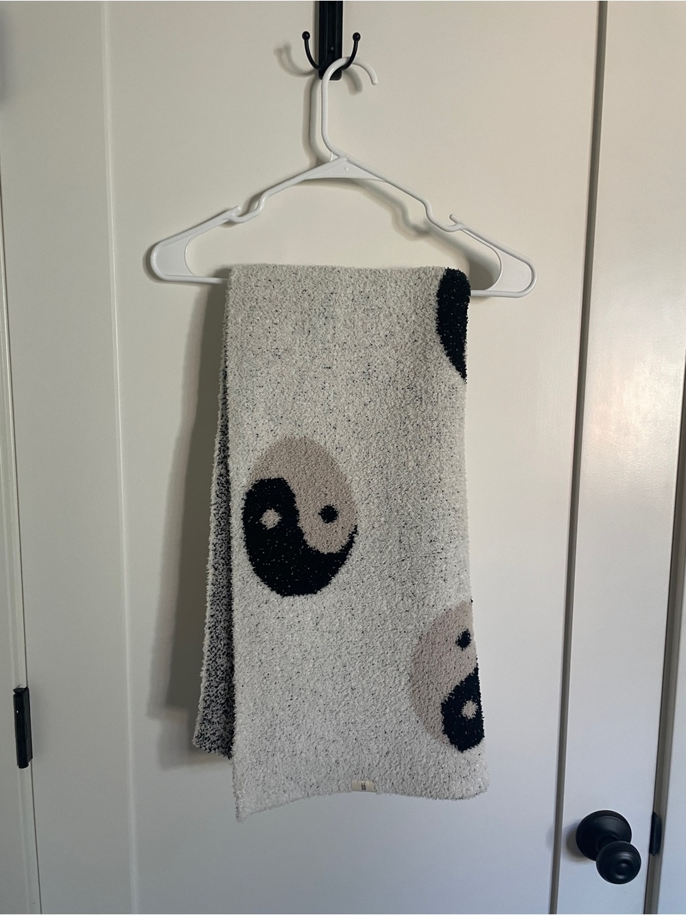 Forever French Baby Plush Blanket Black & White Yin Yang Baby Toddler 45x45